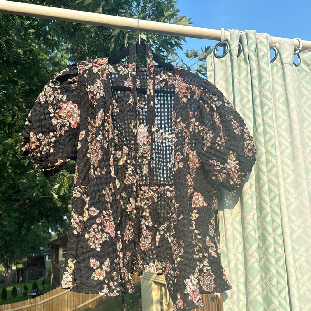 Fashion nova blouse